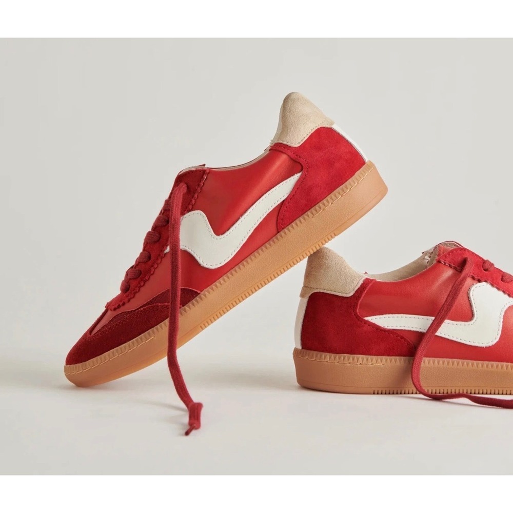 Dole Vita Notice Sneakers Crimson Suede Size 7 Like New